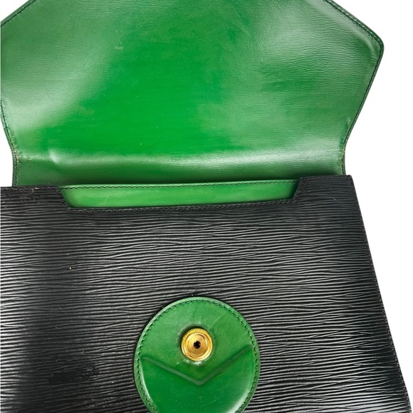 Louis Vuitton Green and Black Epi Clutch. - Picture 4 of 8